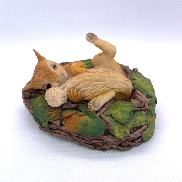 Ansley MasterCraft Sleeping Baby Red Squirrel Hand Painted Green Leaves Nest VTG - Picture 7 of 11